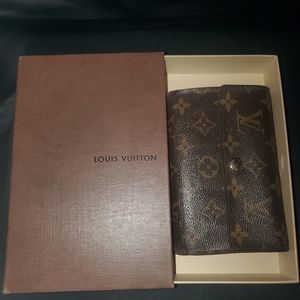 Authentic Louis Vuitton preloved Coated Canvas Alexandra wallet in box